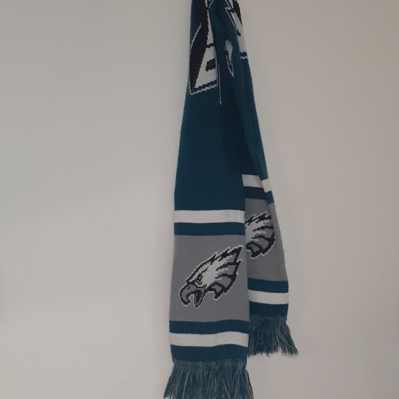 Eagles nfl bundle 2 beanie scarf and hat - Picture 5 of 5